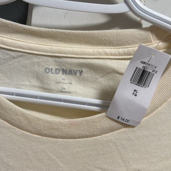 NWT “It’s fall yall” old navy tee with dog 🍂🐶 - Picture 3 of 6